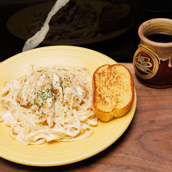 Fettuccine Alfredo